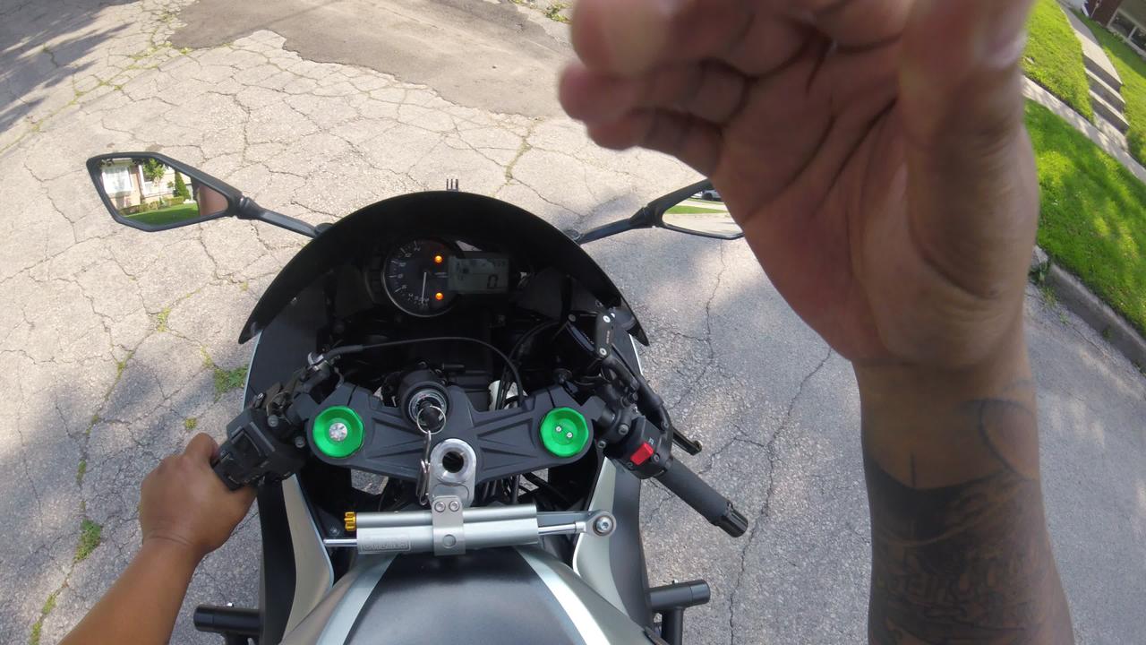 24-25-kawasaki-zx-6r-